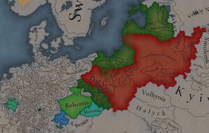 Иоганн «Слепой» — граф Люксембурга, его наследственный и основной титул; король Богемии после брака с Елизаветой Пржемыслович, последней принцессой из этой династии; герцог Вроцлава и владыка Силезии после заключения Тренчинского договора с королем Польши Казимиром III в 1335 году. Его наследником является сын Карл, который правит Моравией. Вы также можете заметить, что Нижняя Бавария является вашим союзником, а все державы вовлечены в продолжающуюся тевтонско-польскую войну. Как обычно, воспринимайте карту как неокончательный вариант, поскольку мы уже внутренне обсуждали, что раскраска нужно улучшить для лучшего отображения дипломатической ситуацой выше.
